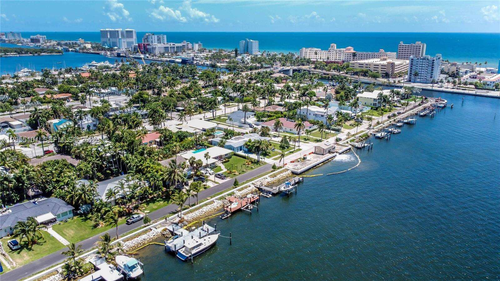 803 Southlake Dr, Hollywood, FL 33019 - For Sale photo 4