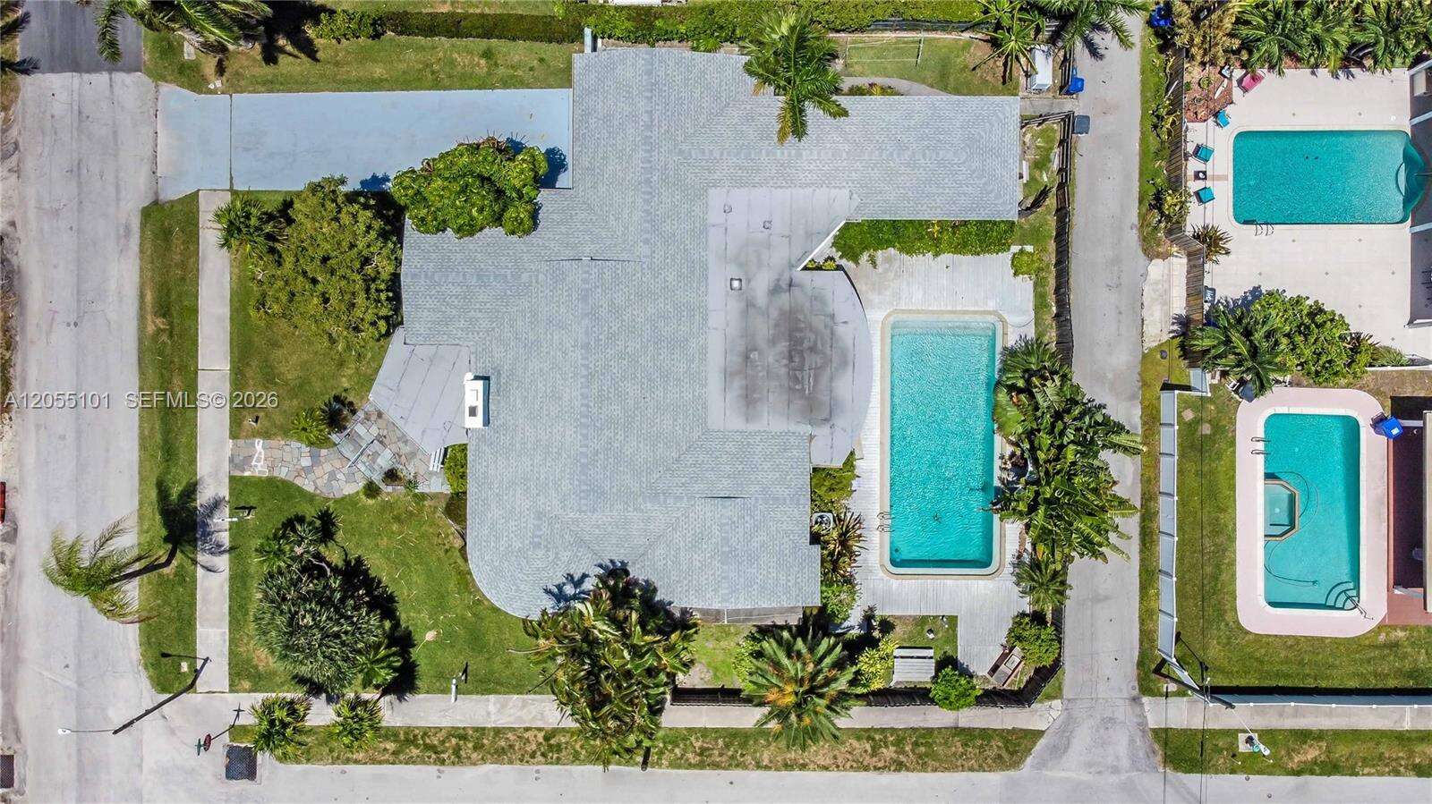 803 Southlake Dr, Hollywood, FL 33019 - For Sale photo 5