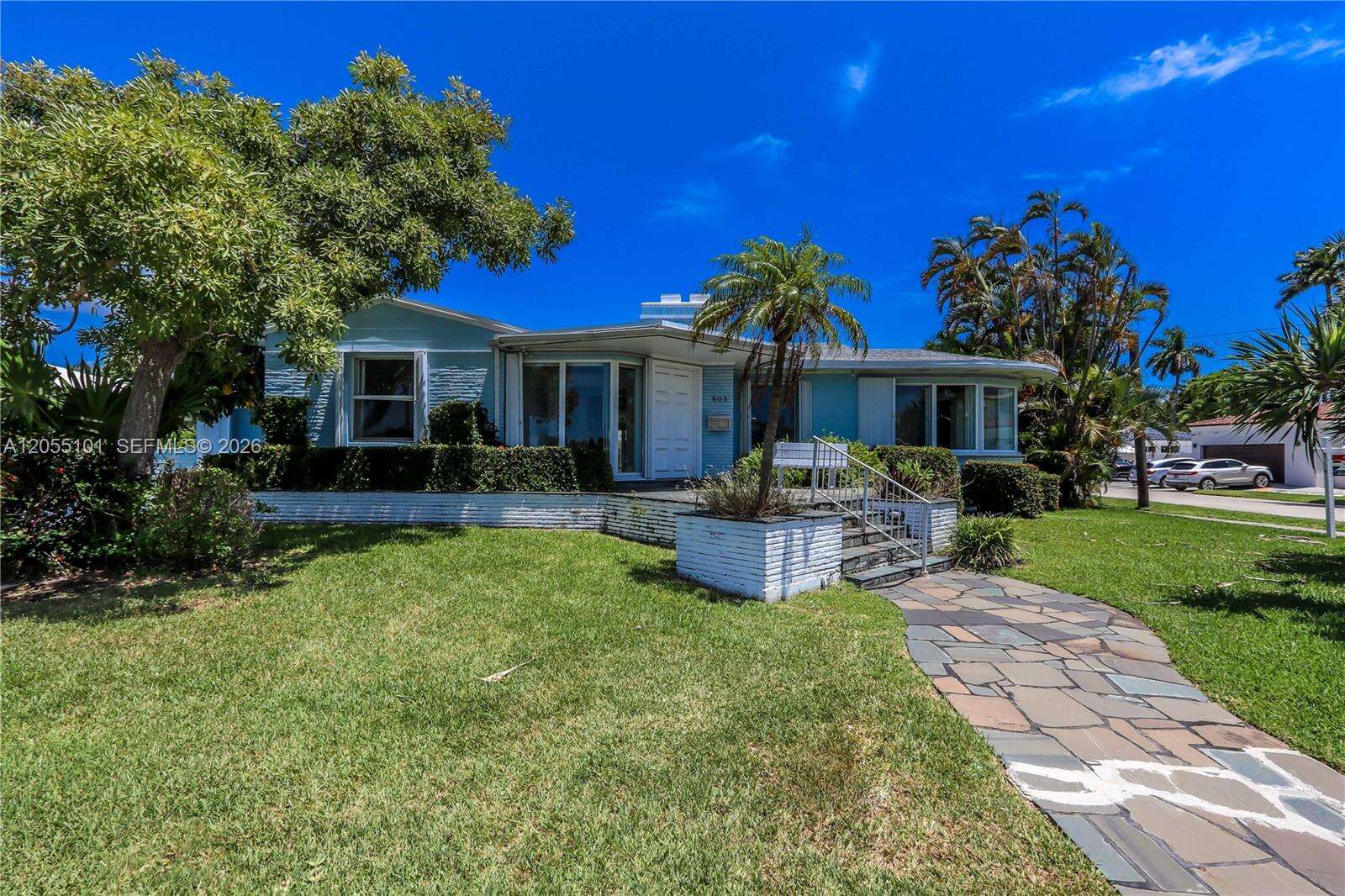 803 Southlake Dr, Hollywood, FL 33019 - For Sale photo 7