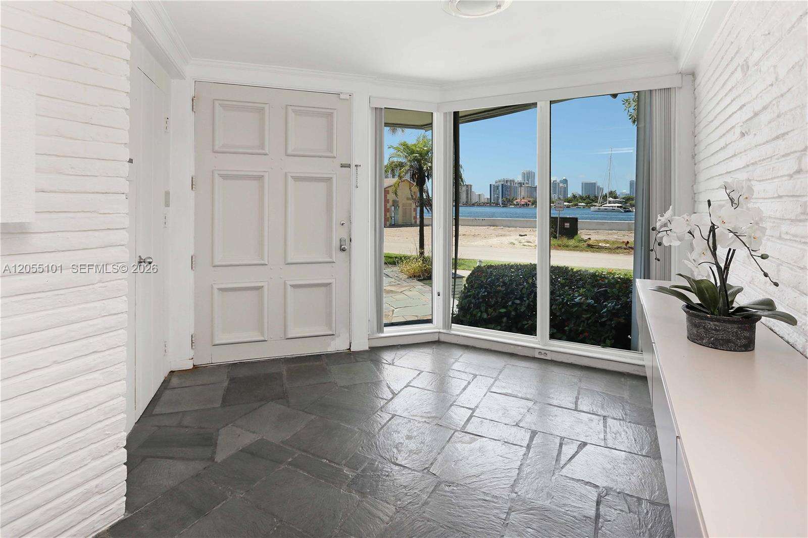803 Southlake Dr, Hollywood, FL 33019 - For Sale photo 9