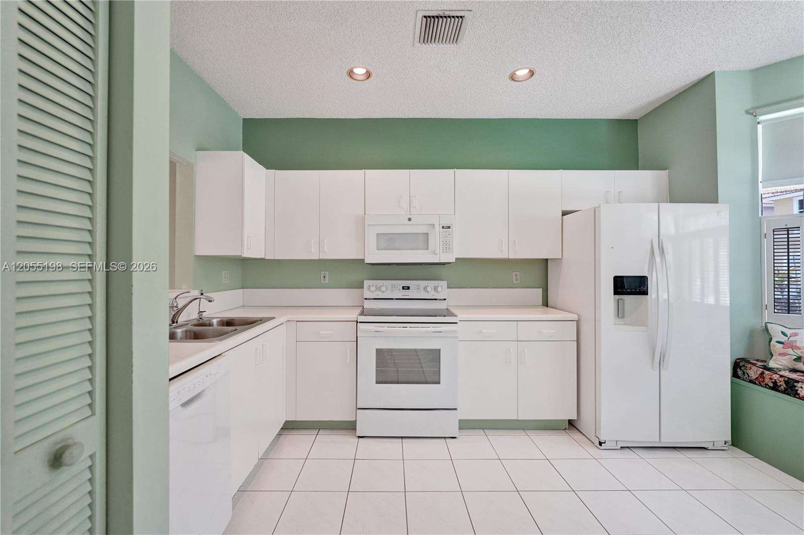 4025 Fern Forest Rd, Cooper City, FL 33026 - For Sale photo 5