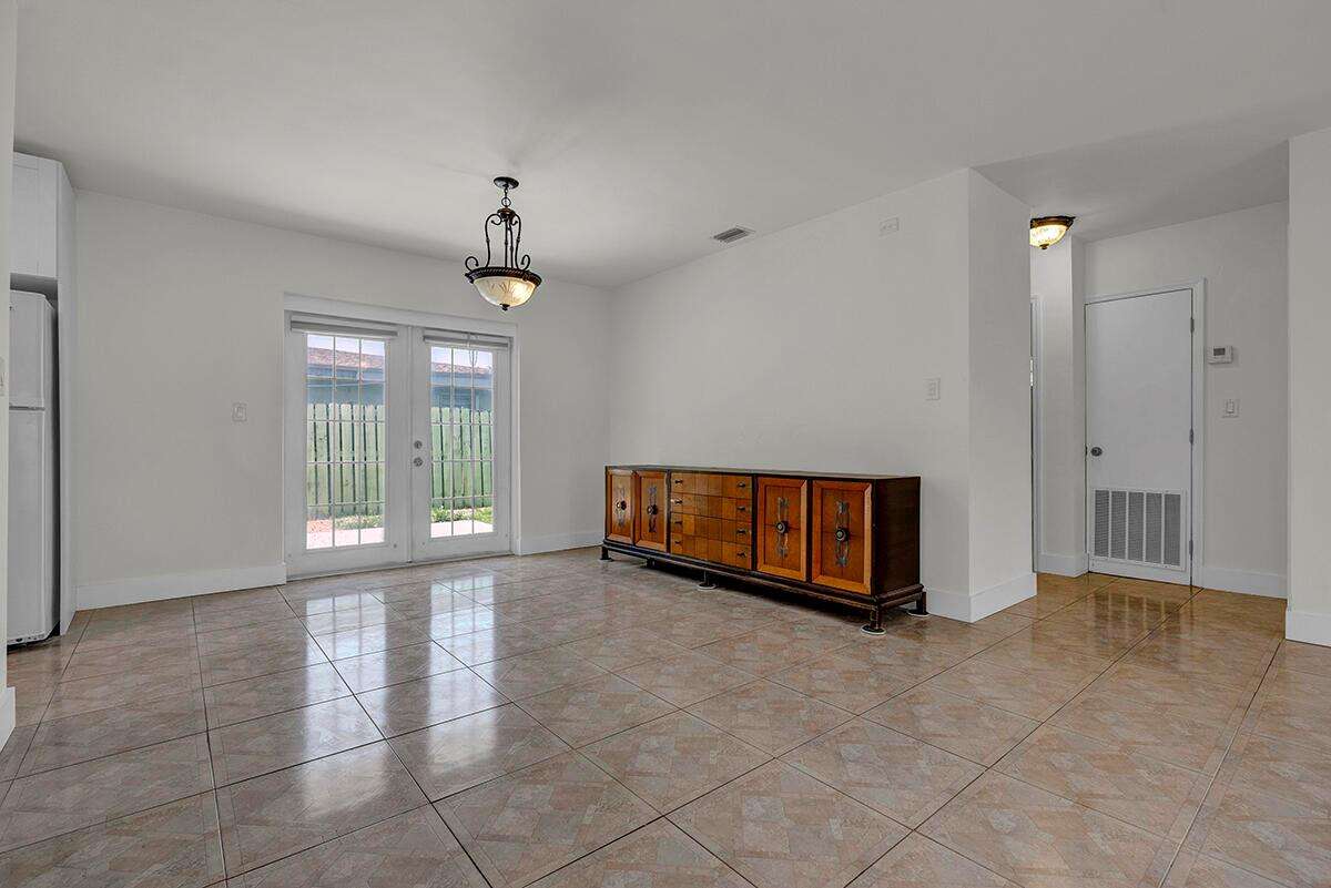 2100 57th, Hollywood, FL 33021 - For Sale photo 13