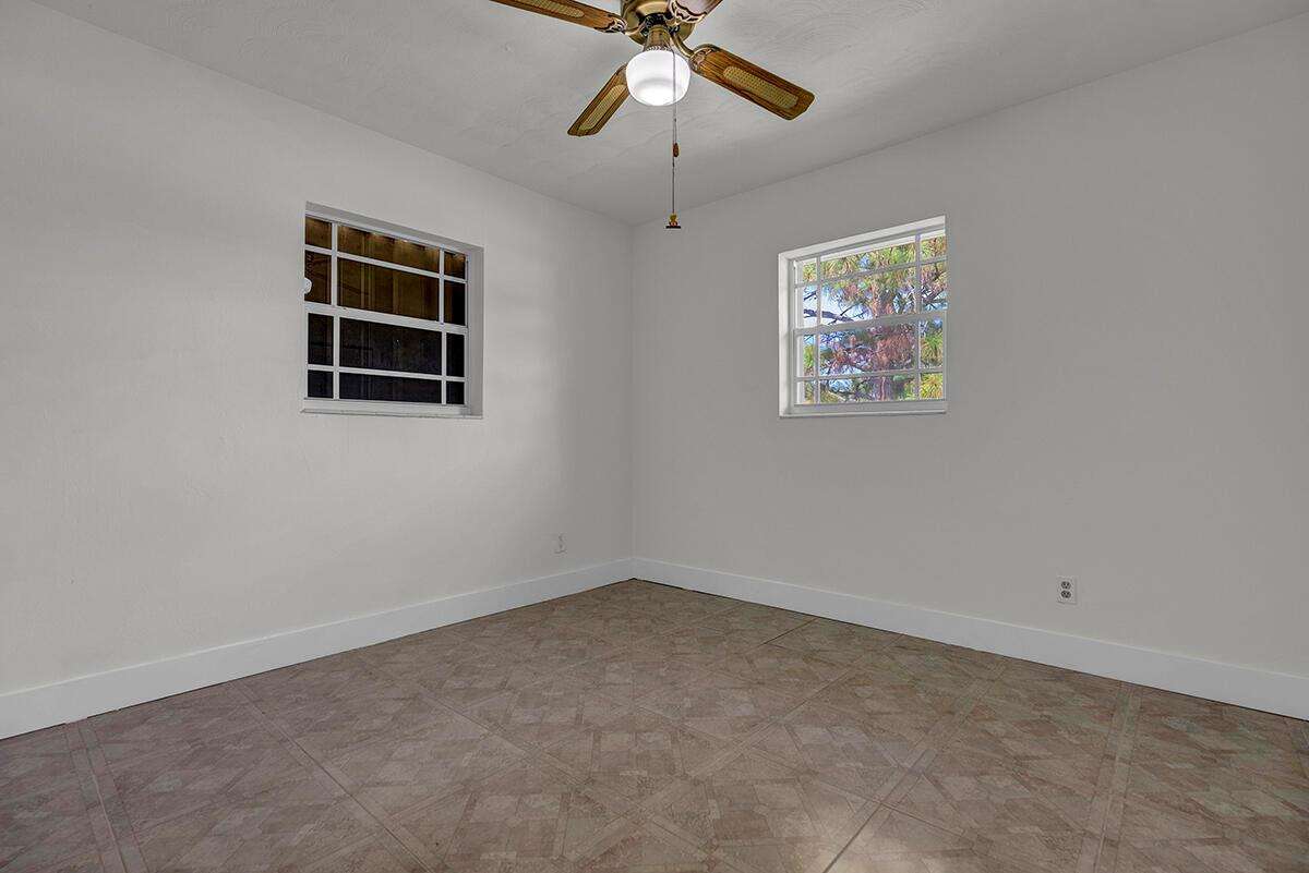 2100 57th, Hollywood, FL 33021 - For Sale photo 24