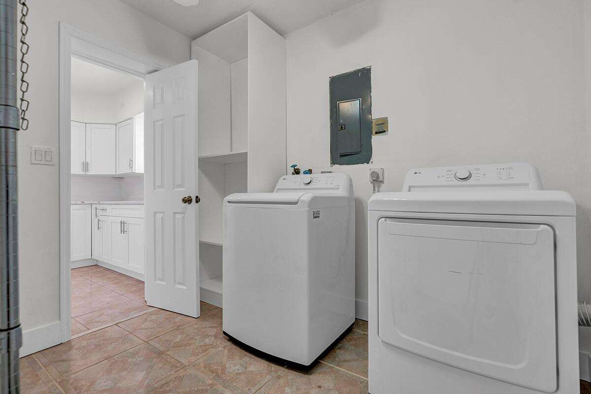 2100 57th, Hollywood, FL 33021 - For Sale photo 27
