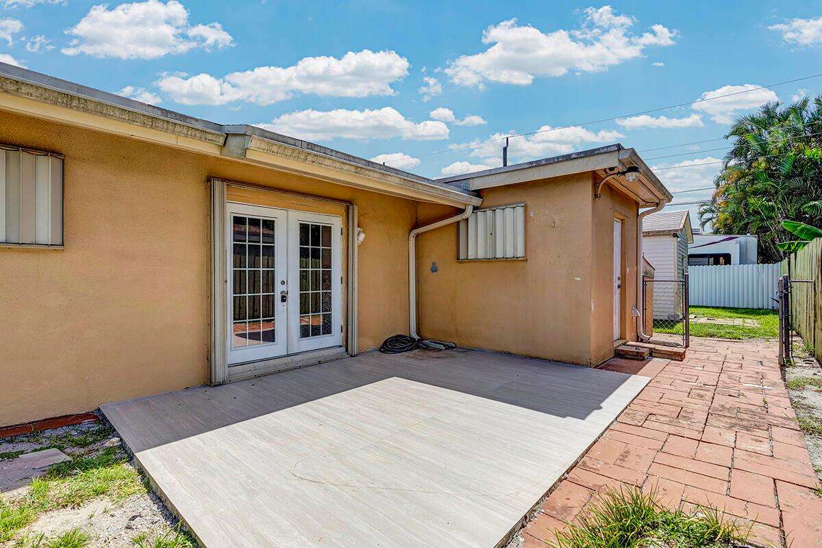 2100 57th, Hollywood, FL 33021 - For Sale photo 30