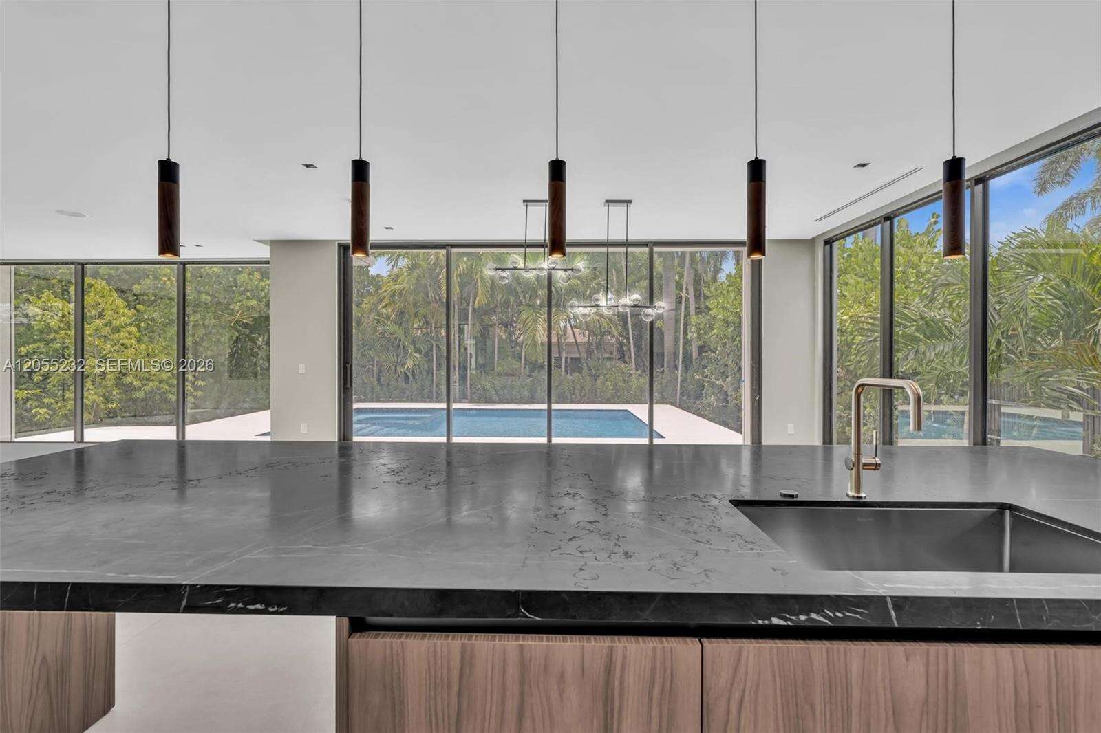 6020 Alton Rd, Miami Beach, FL 33140 - For Sale photo 5