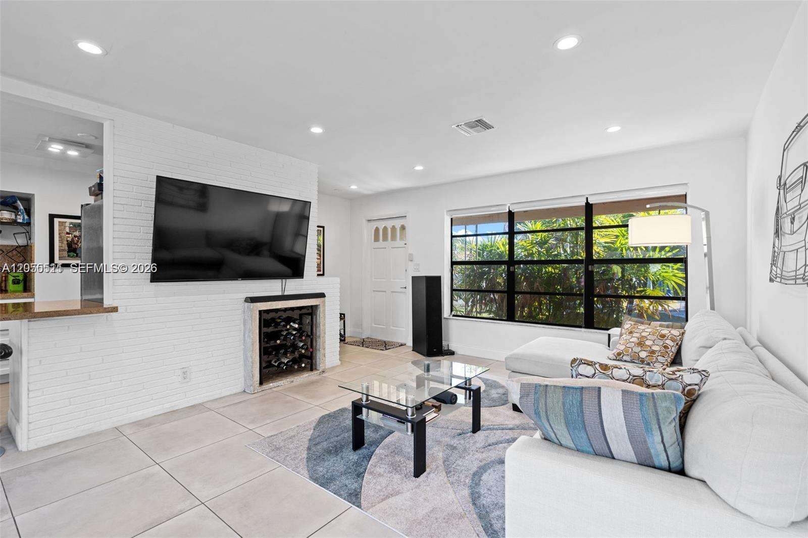 3035 Hayes St, Hollywood, FL 33021 - For Sale photo 11