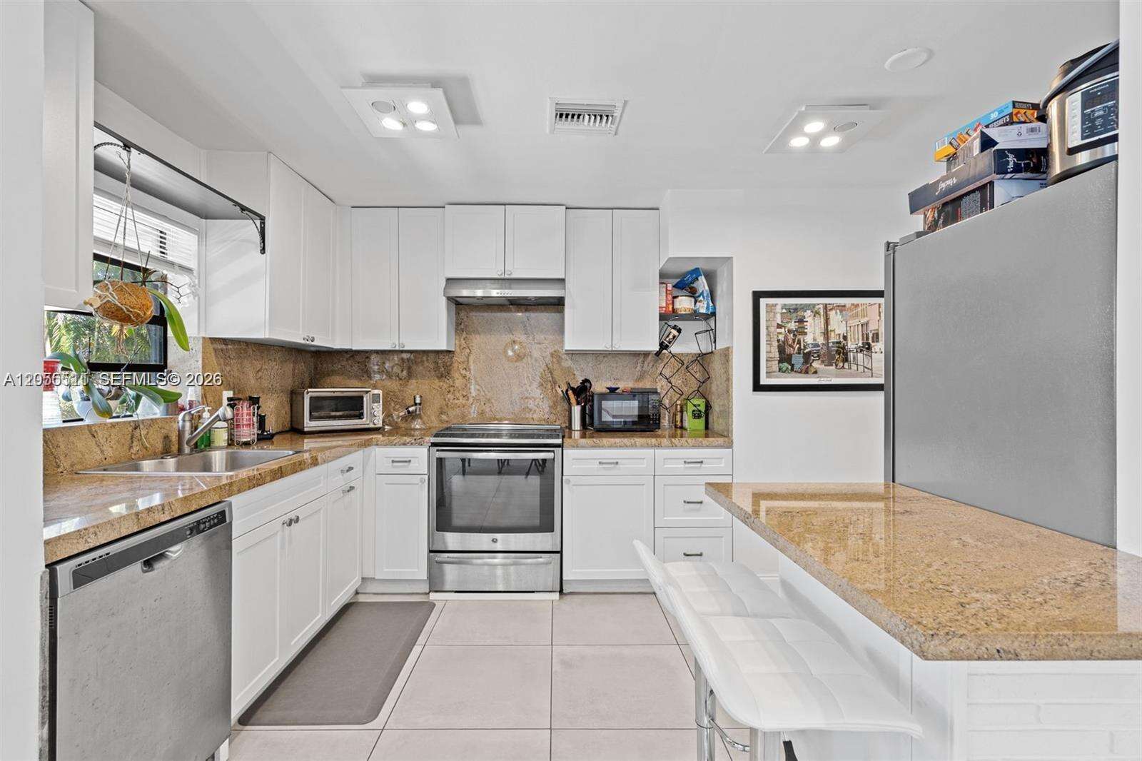 3035 Hayes St, Hollywood, FL 33021 - For Sale photo 14