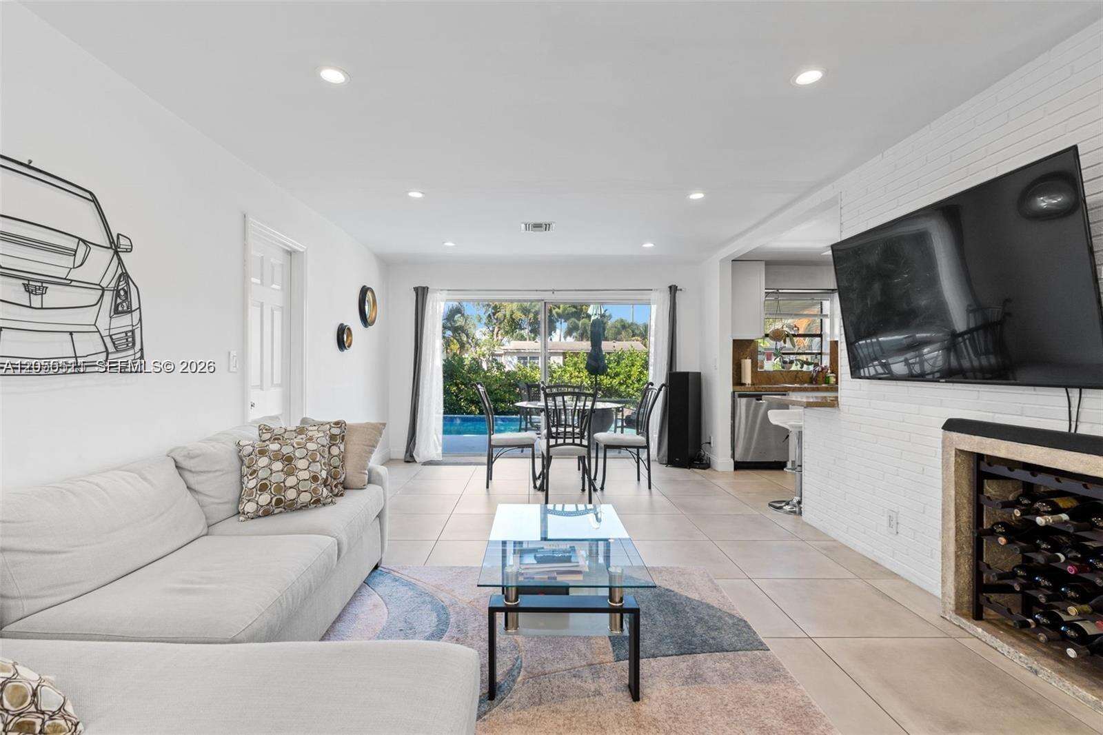 3035 Hayes St, Hollywood, FL 33021 - For Sale photo 8