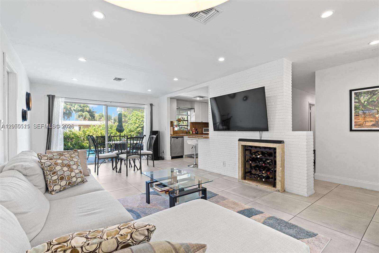 3035 Hayes St, Hollywood, FL 33021 - For Sale photo 9
