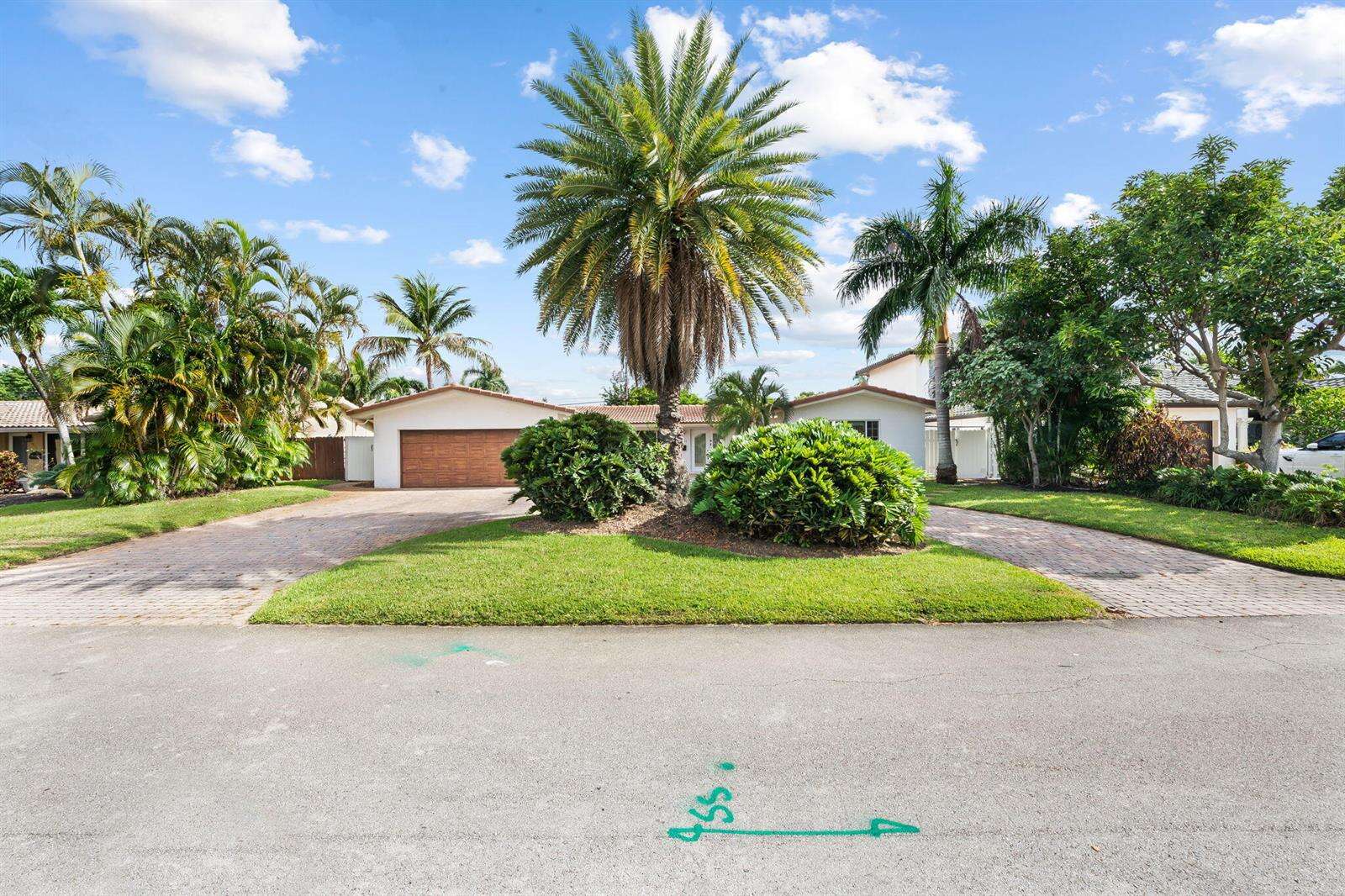 2011 55th, Fort Lauderdale, FL 33308 - For Sale photo 2