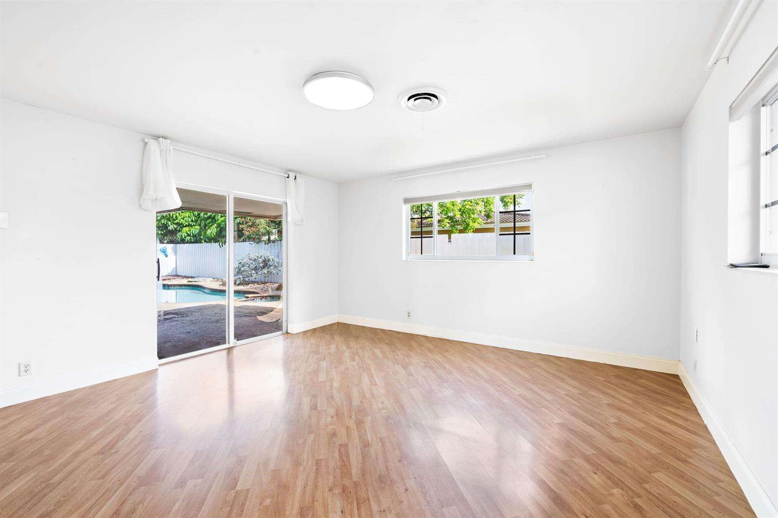 2011 55th, Fort Lauderdale, FL 33308 - For Sale photo 11