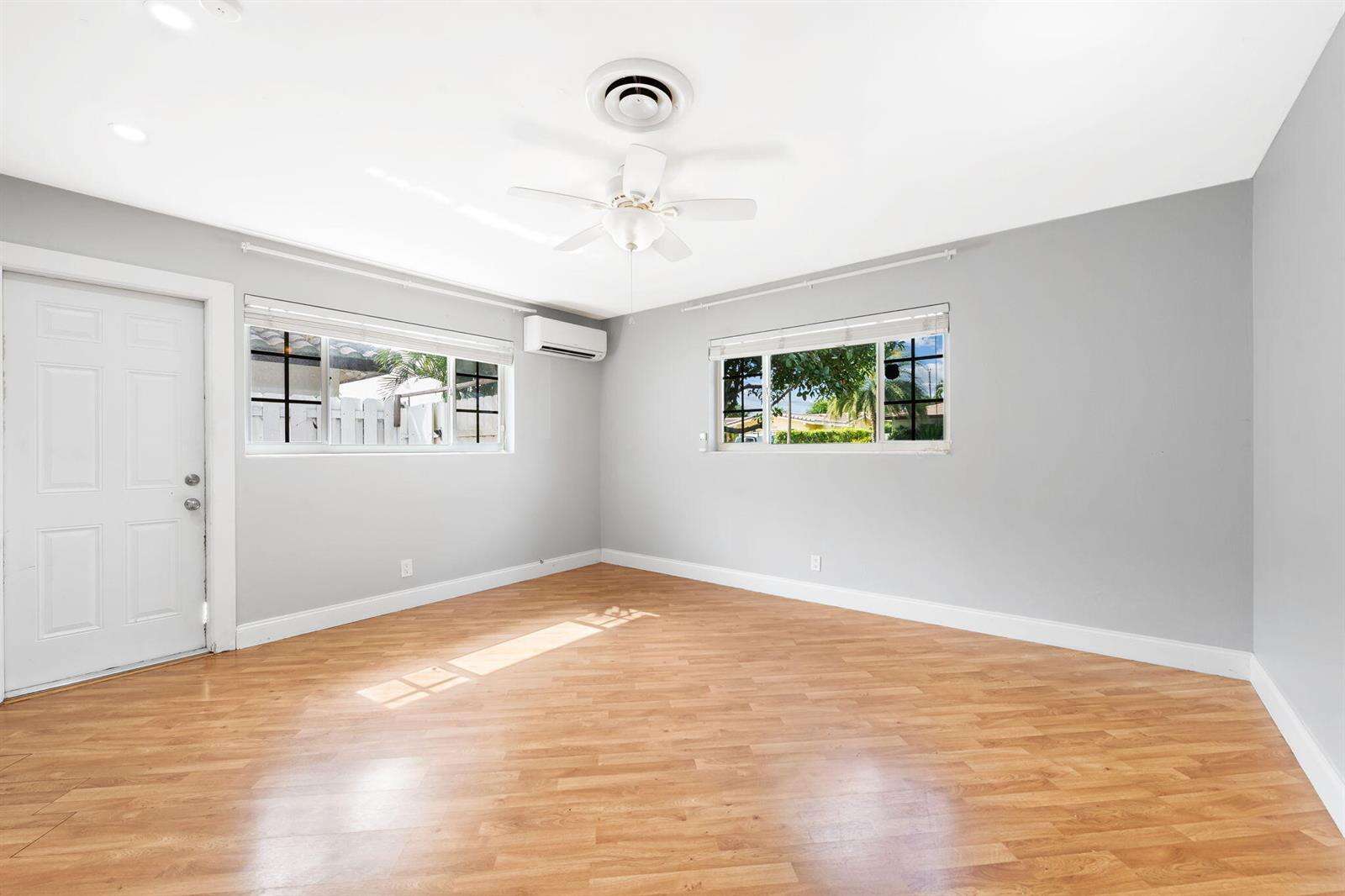 2011 55th, Fort Lauderdale, FL 33308 - For Sale photo 8