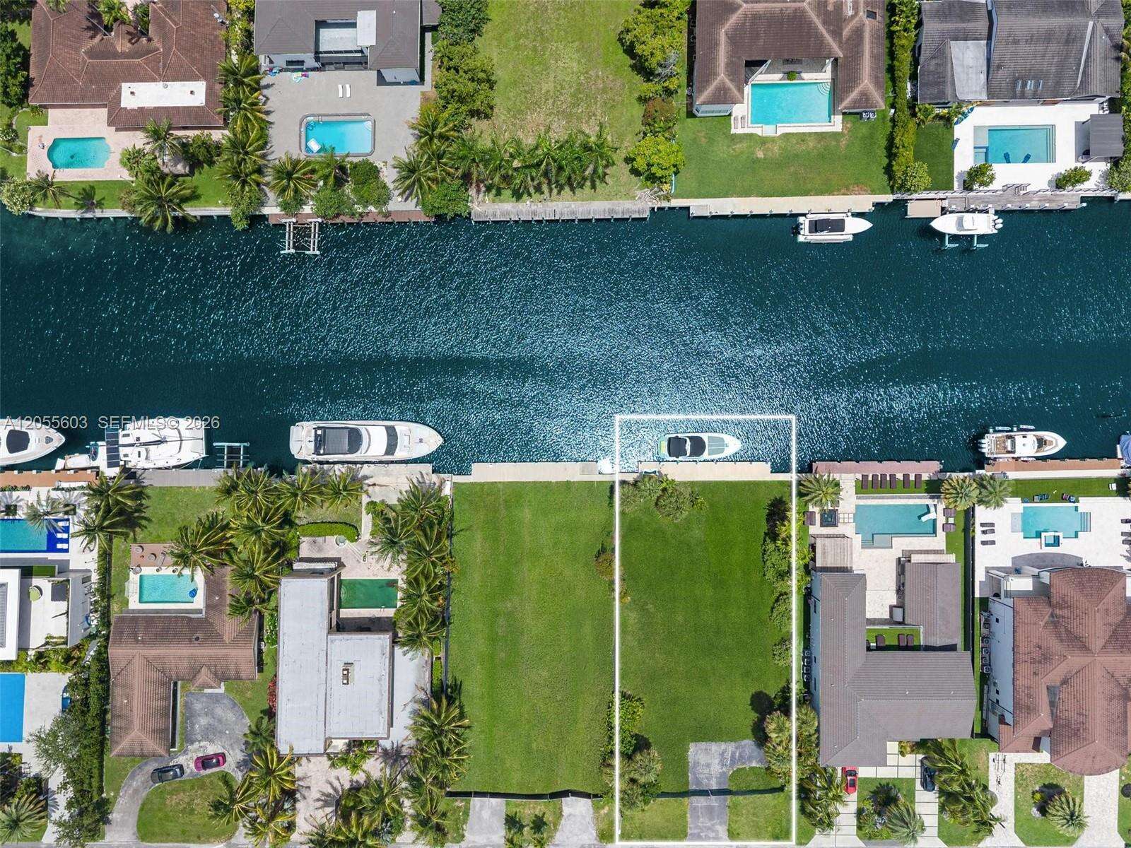 460 Holiday Dr, Hallandale Beach, FL 33009 - For Sale photo 2