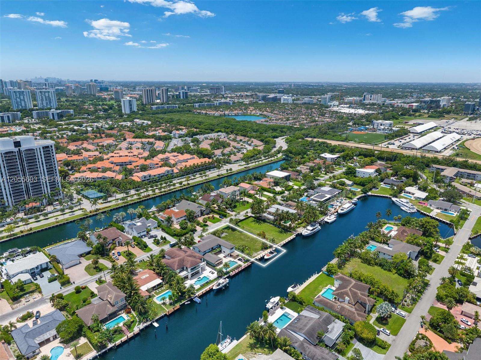 460 Holiday Dr, Hallandale Beach, FL 33009 - For Sale photo 12