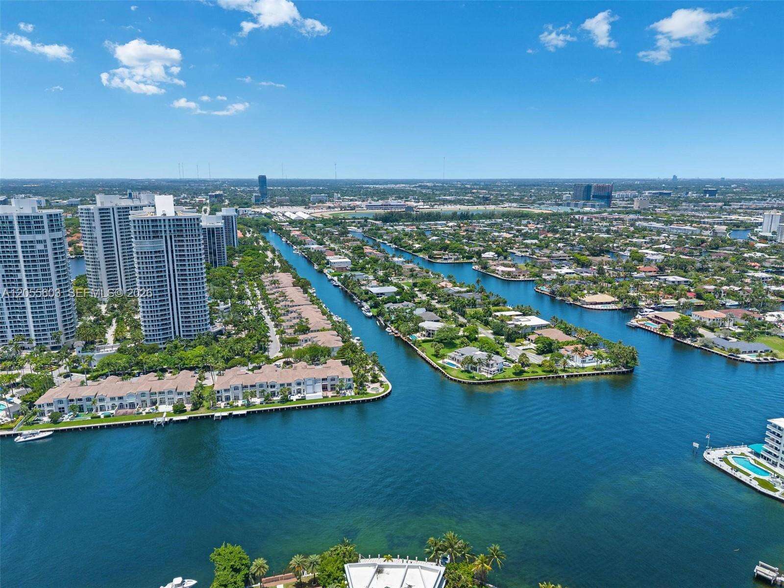 460 Holiday Dr, Hallandale Beach, FL 33009 - For Sale photo 16