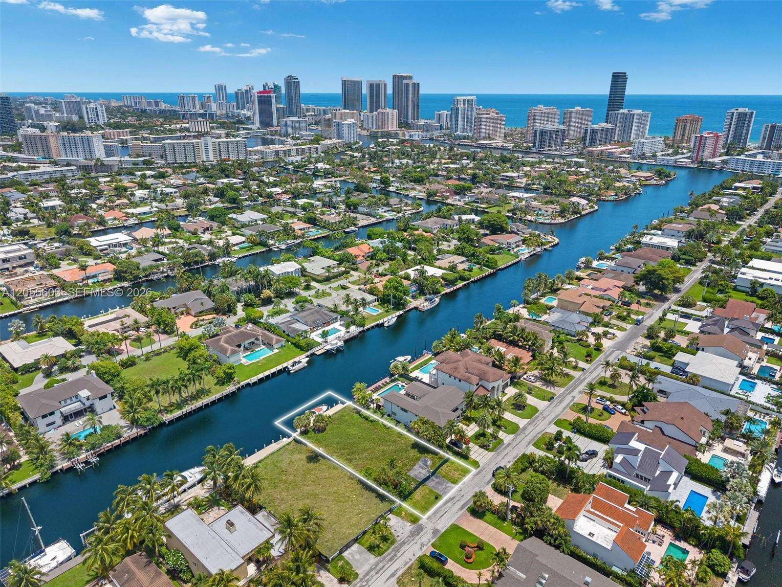 460 Holiday Dr, Hallandale Beach, FL 33009 - For Sale photo 9