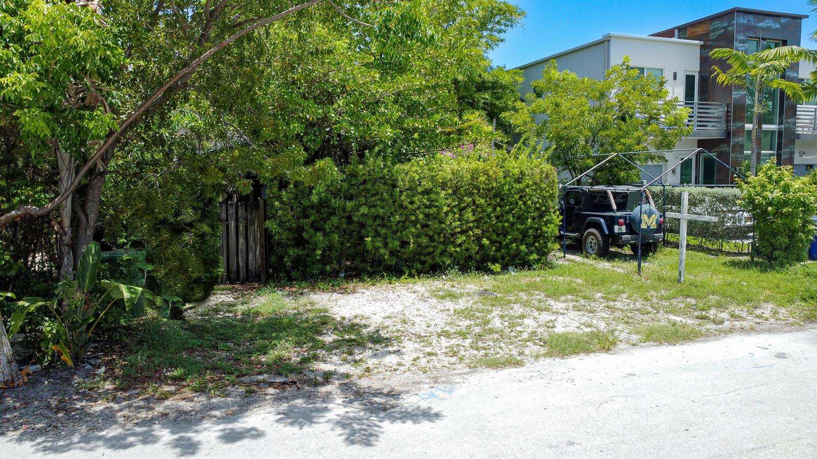 640 8th, Fort Lauderdale, FL 33304 - For Sale photo 5