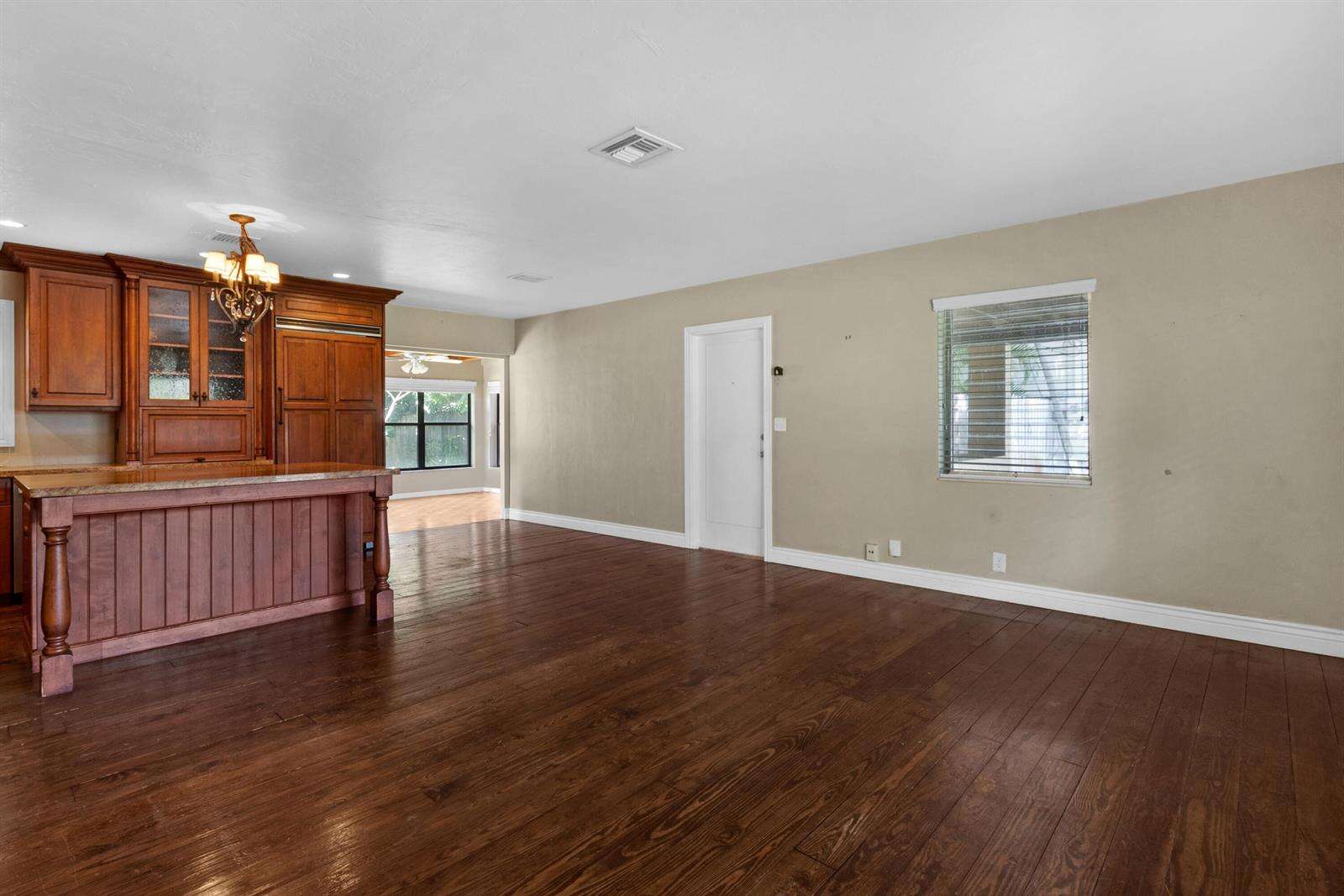2020 52nd, Fort Lauderdale, FL 33308 - For Sale photo 3