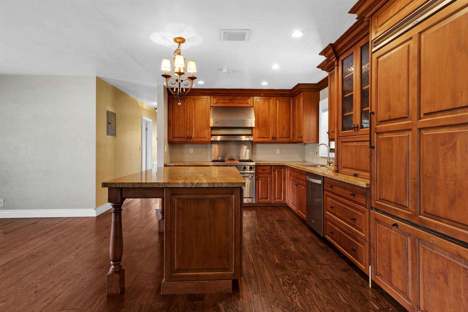 2020 52nd, Fort Lauderdale, FL 33308 - For Sale photo 5