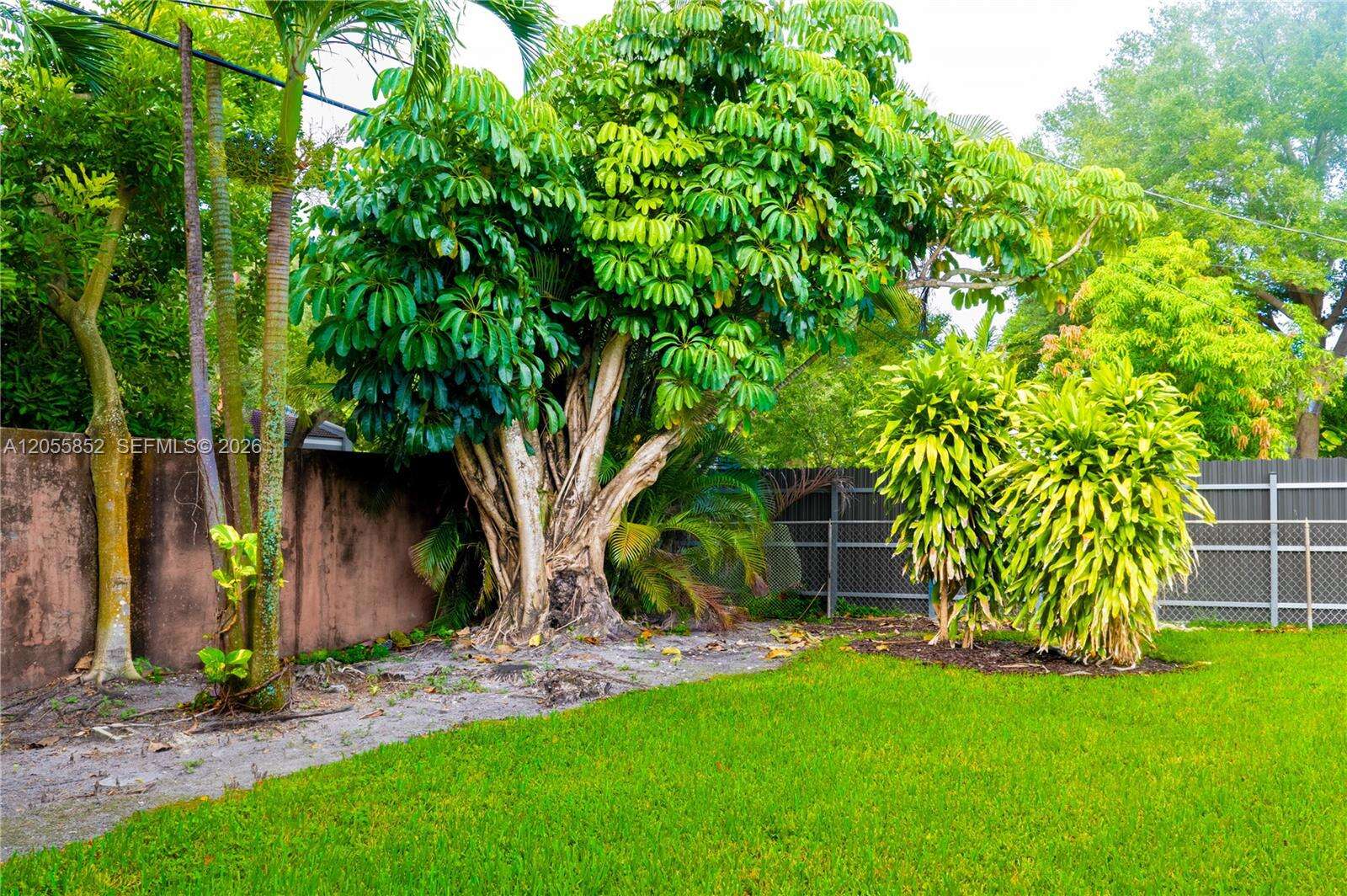 7330 1st Ct, Pembroke Pines, FL 33024 - For Sale photo 14