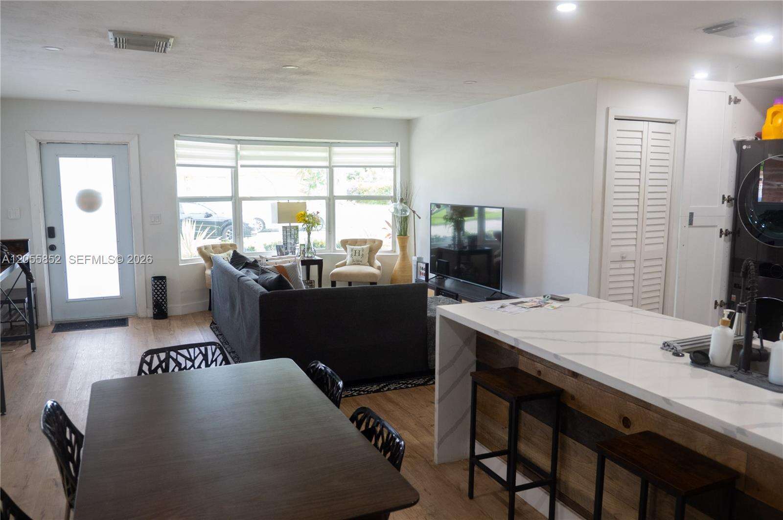 7330 1st Ct, Pembroke Pines, FL 33024 - For Sale photo 5