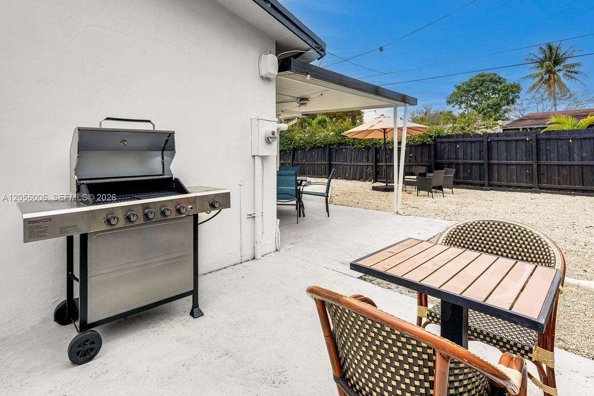 600 66th Ter, Hollywood, FL 33024 - For Sale photo 18