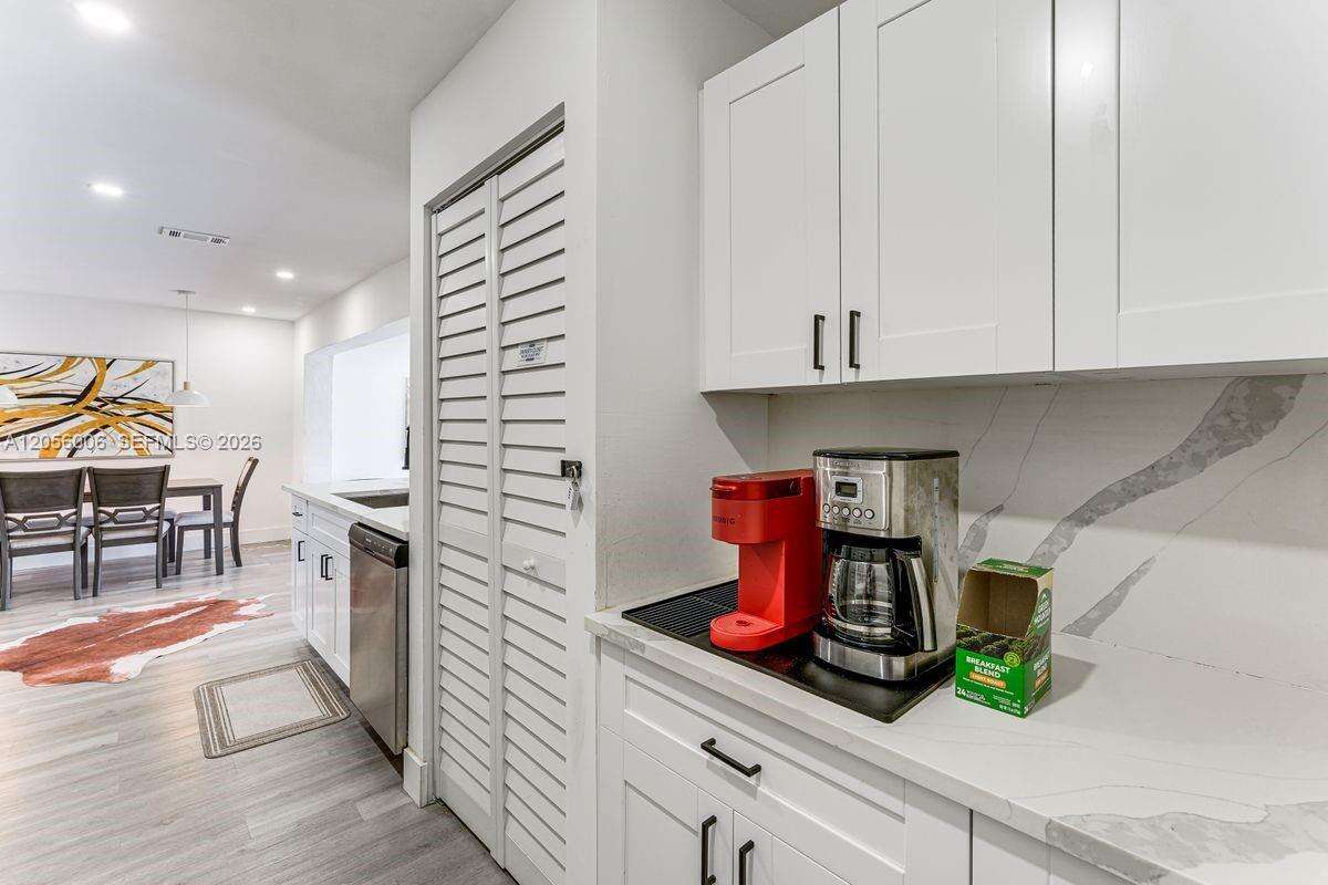 600 66th Ter, Hollywood, FL 33024 - For Sale photo 8