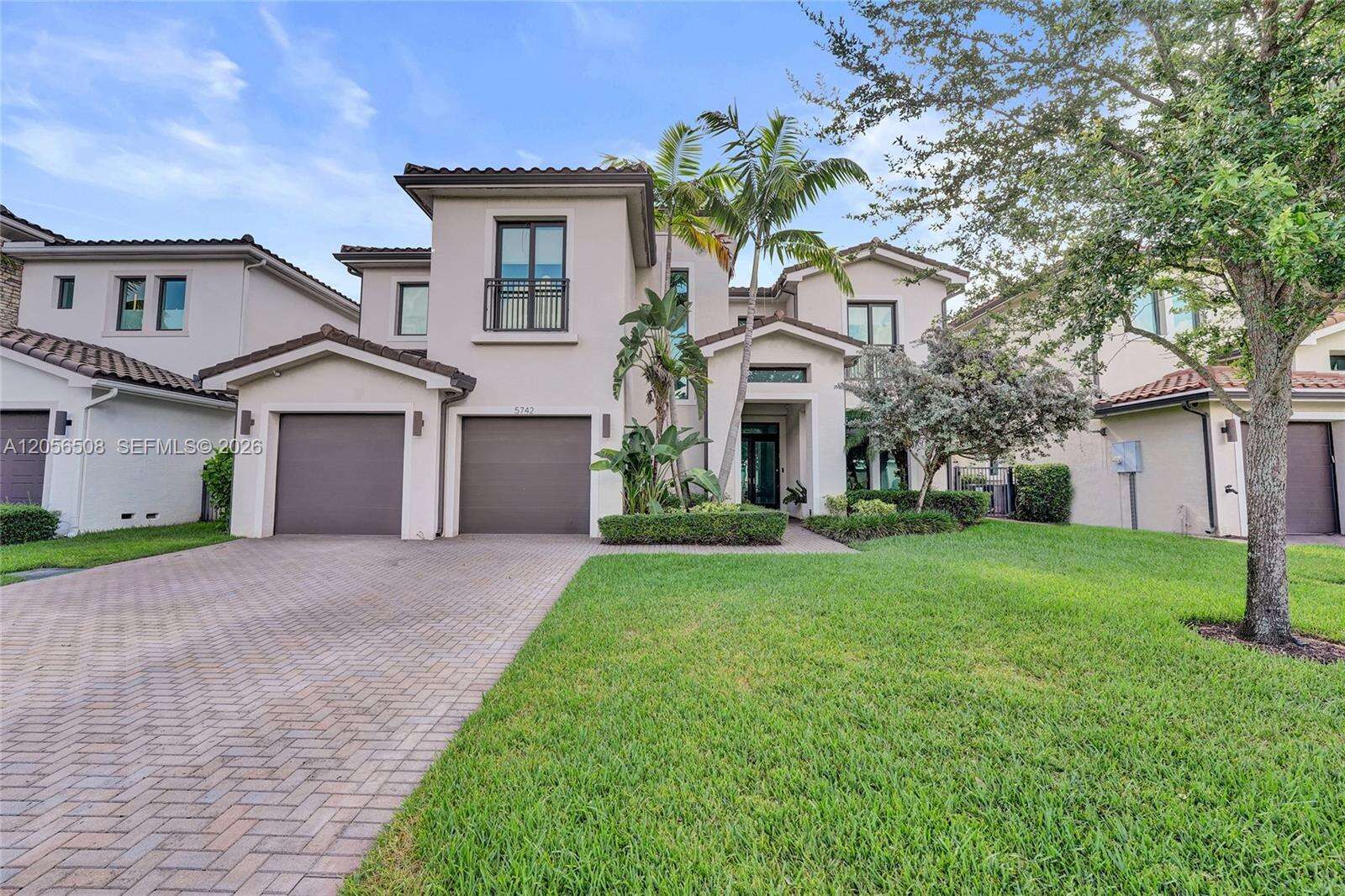 5742 Brookfield Cir E, Hollywood, FL 33312 - For Sale photo 1