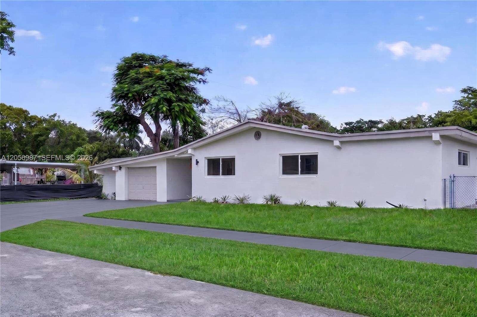 5715 Jackson St, Hollywood, FL 33023 - For Sale photo 4