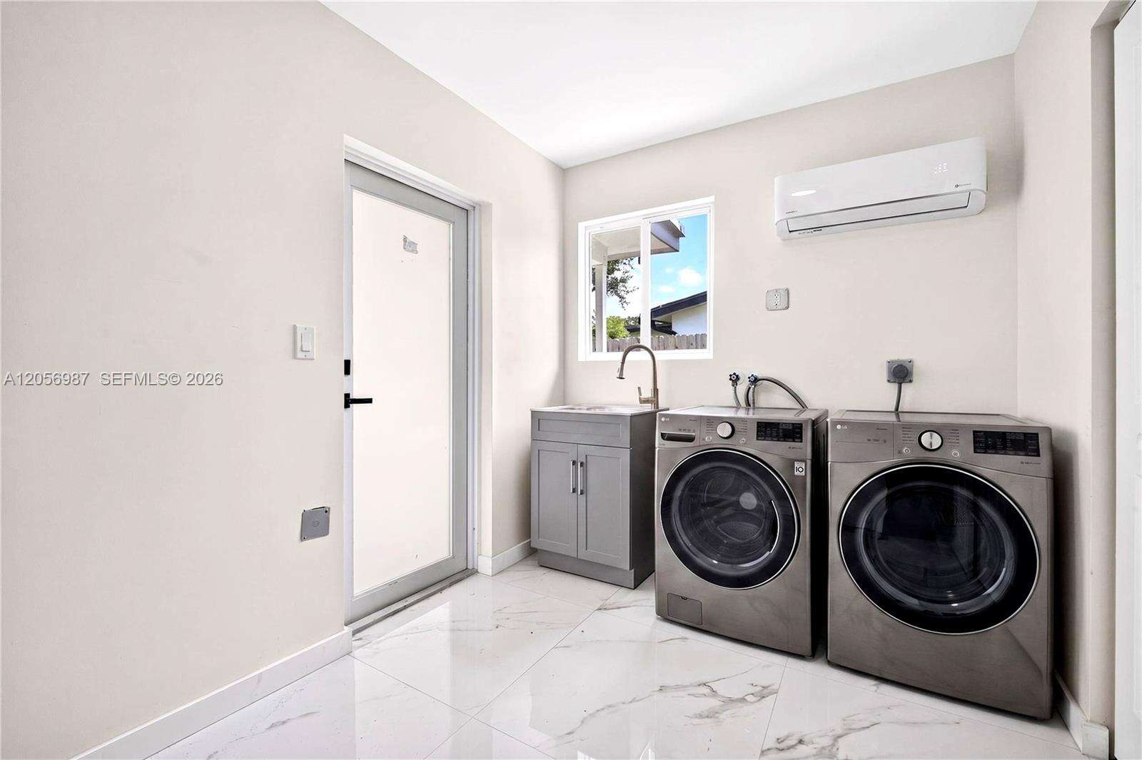 5715 Jackson St, Hollywood, FL 33023 - For Sale photo 46