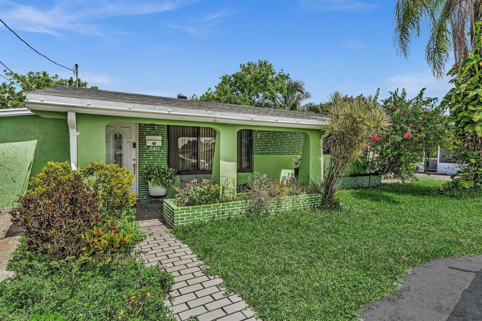 2131 Acapulco, Miramar, FL 33023 - For Sale photo 1