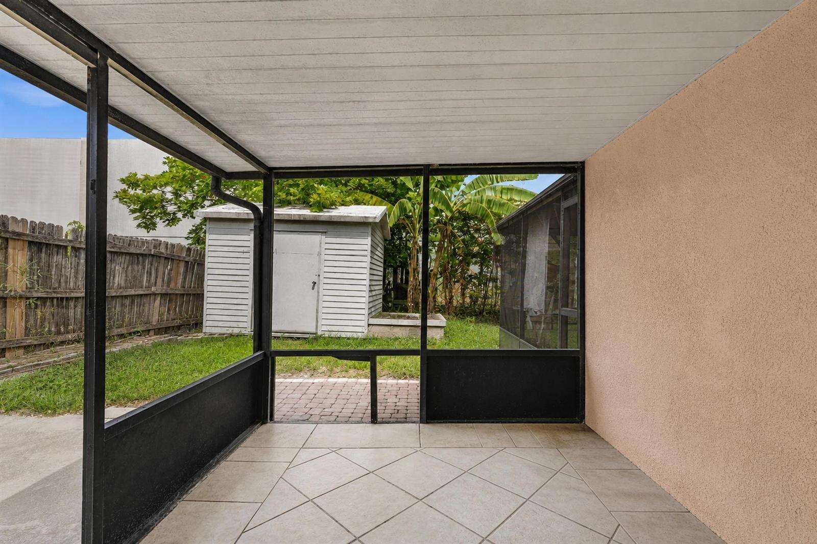 2131 Acapulco, Miramar, FL 33023 - For Sale photo 23