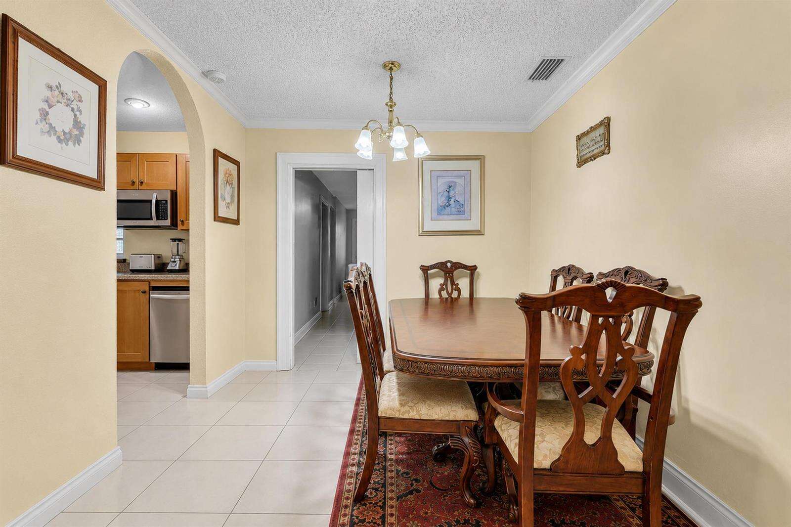 2131 Acapulco, Miramar, FL 33023 - For Sale photo 6