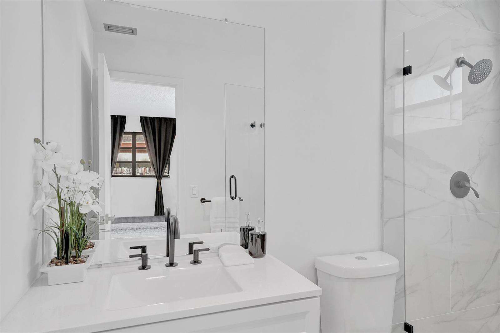 1115 1st, Hallandale Beach, FL 33009 - For Sale photo 11