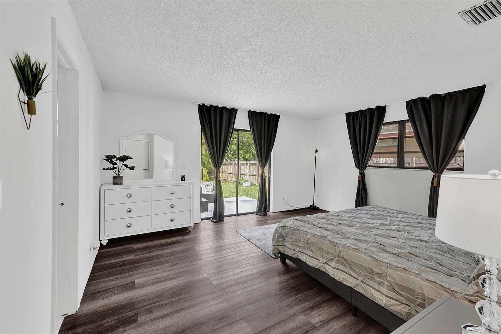 1115 1st, Hallandale Beach, FL 33009 - For Sale photo 12