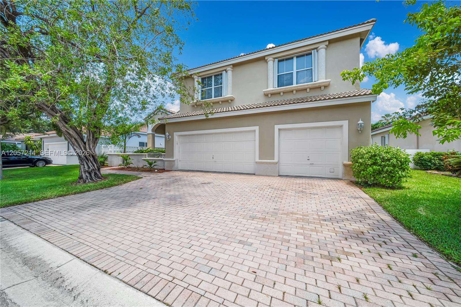 5340 33rd Ter, Hollywood, FL 33312 - For Sale photo 2