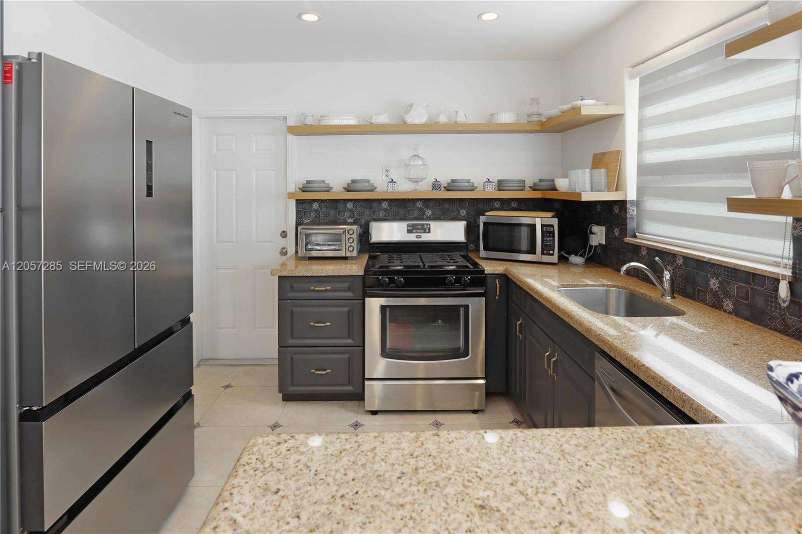 405 16th Ave, Hollywood, FL 33020 - For Sale photo 10