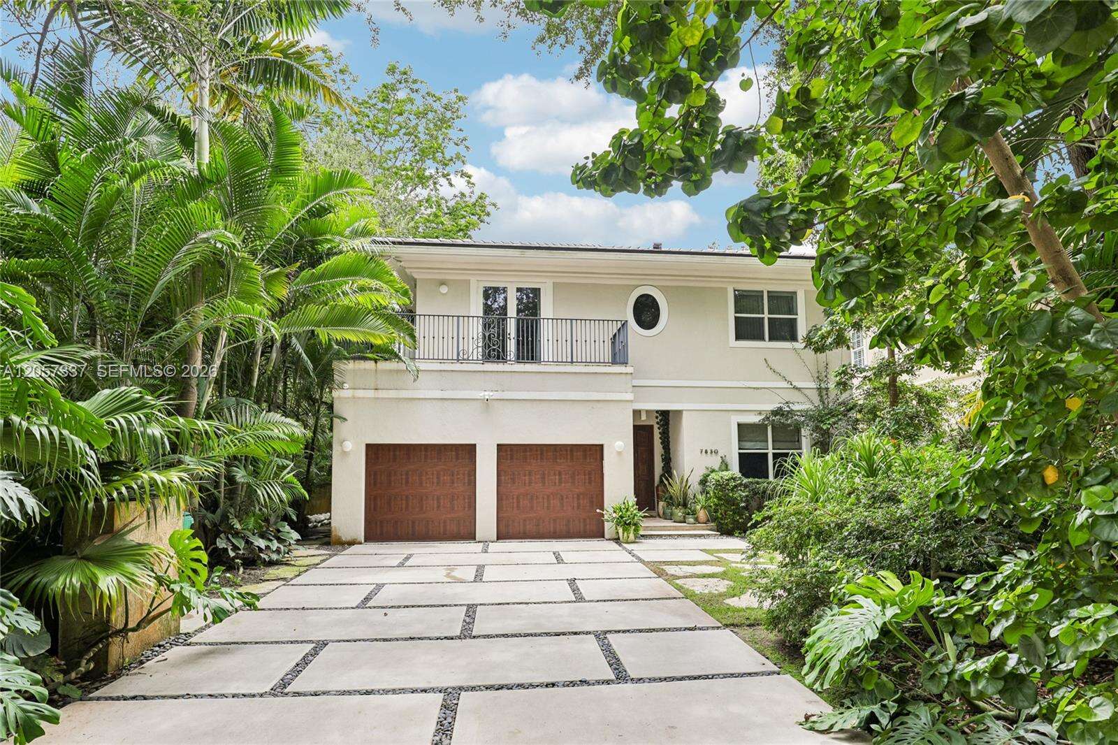7830 48th Ct, Miami, FL 33143 - For Sale photo 1