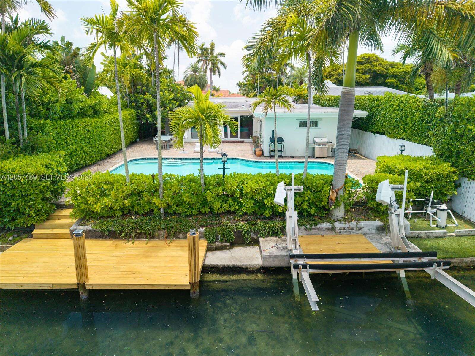 1777 Daytonia Rd, Miami Beach, FL 33141 - For Sale photo 1