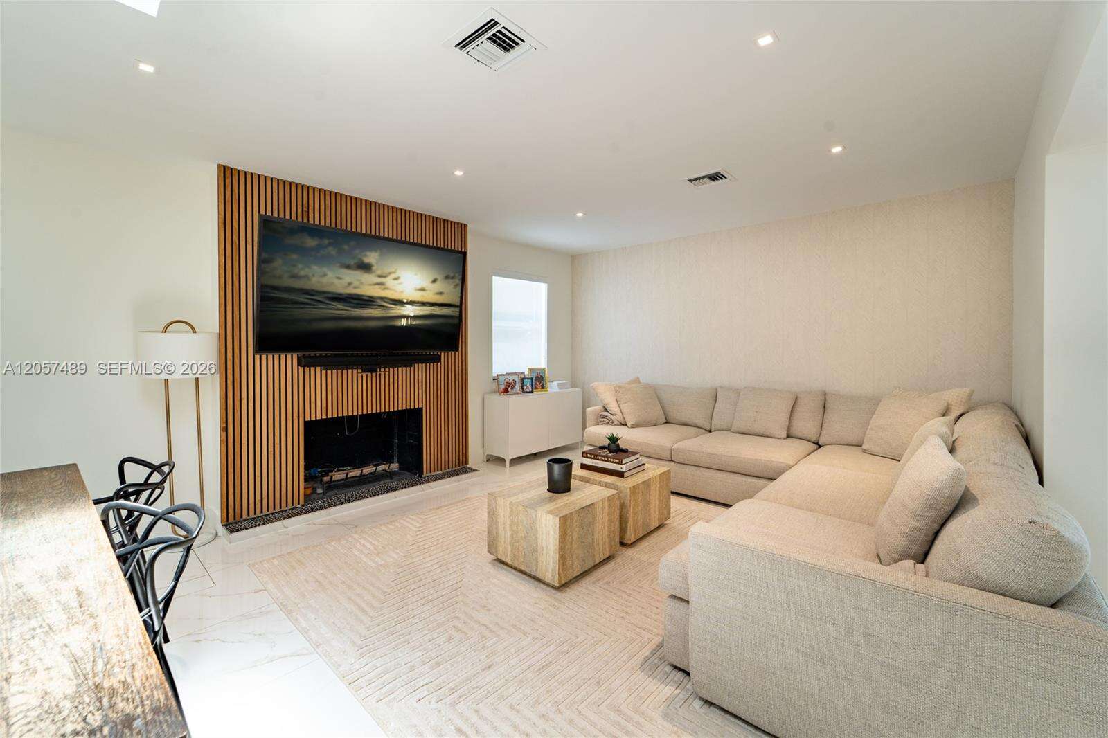 1777 Daytonia Rd, Miami Beach, FL 33141 - For Sale photo 12