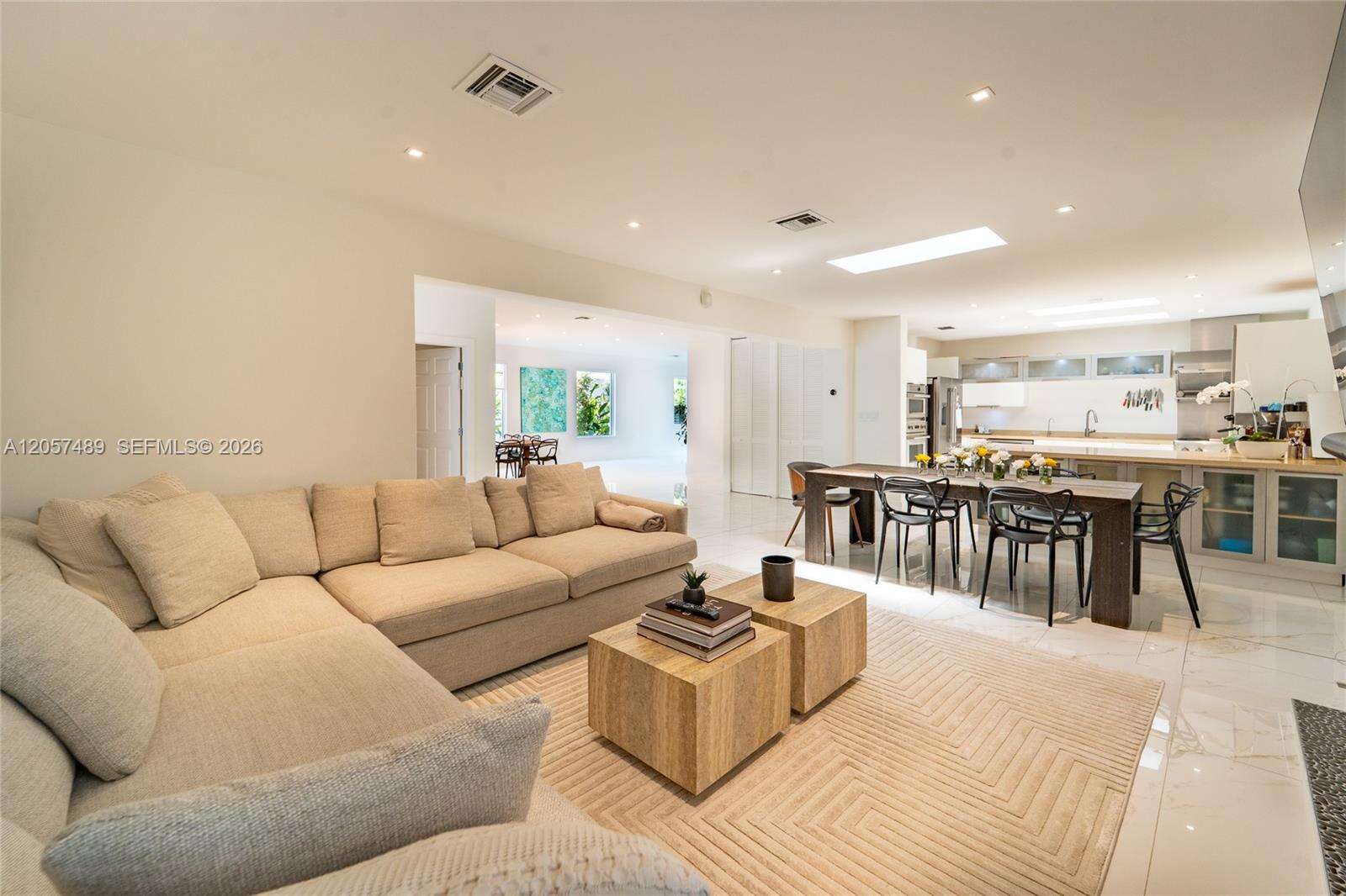 1777 Daytonia Rd, Miami Beach, FL 33141 - For Sale photo 18