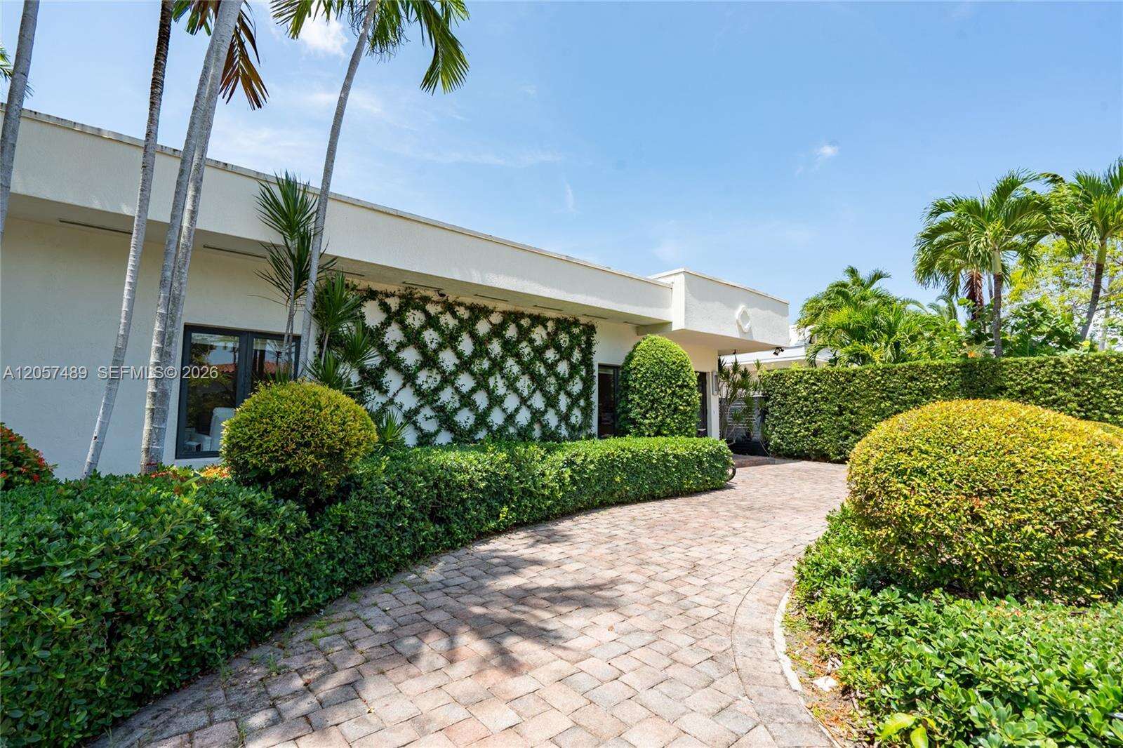 1777 Daytonia Rd, Miami Beach, FL 33141 - For Sale photo 5