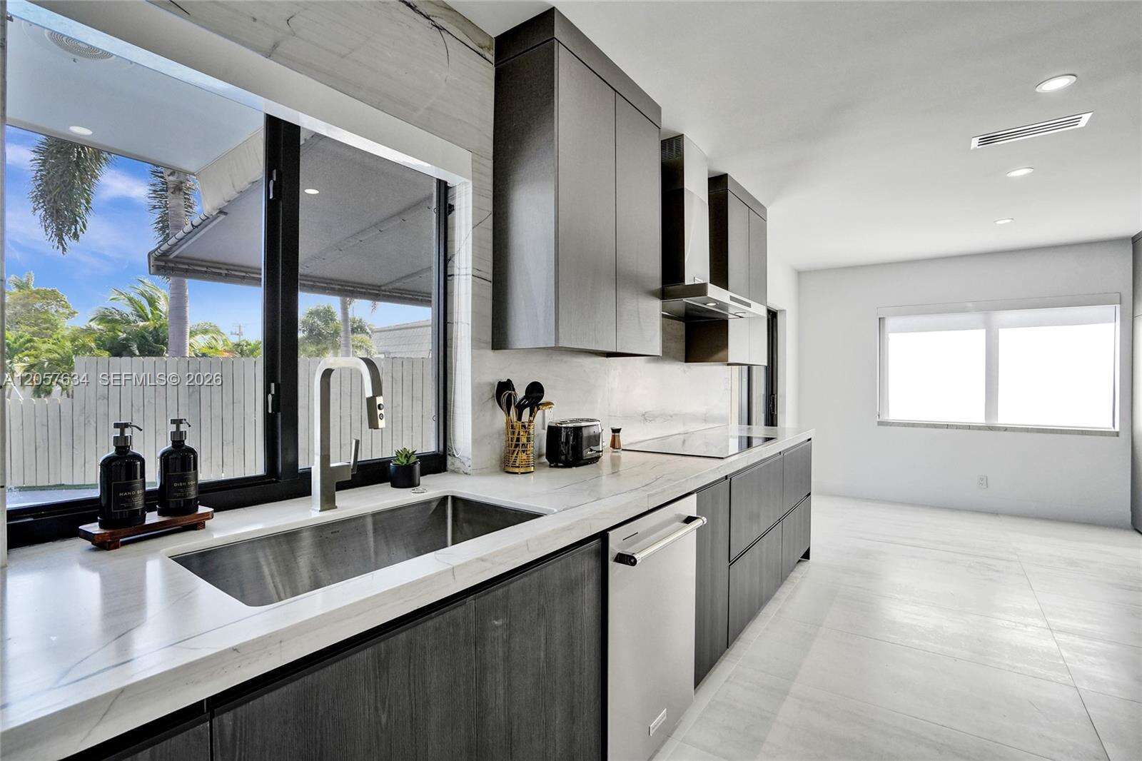 3010 46th St, Fort Lauderdale, FL 33308 - For Sale photo 12