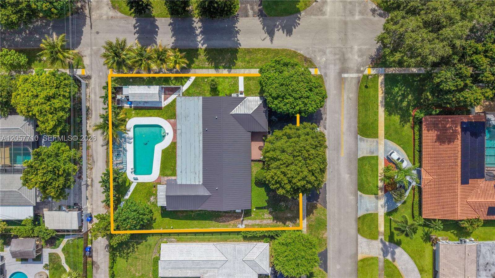 5001 Madison St, Hollywood, FL 33021 - For Sale photo 2
