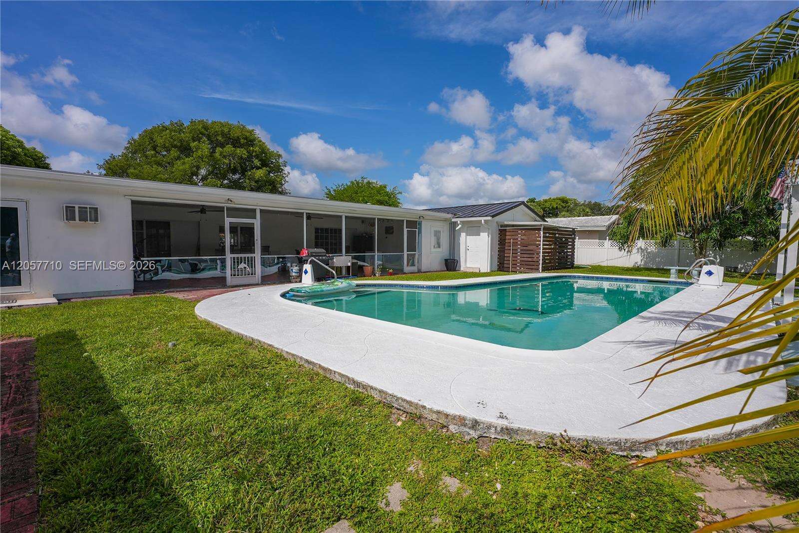 5001 Madison St, Hollywood, FL 33021 - For Sale photo 3