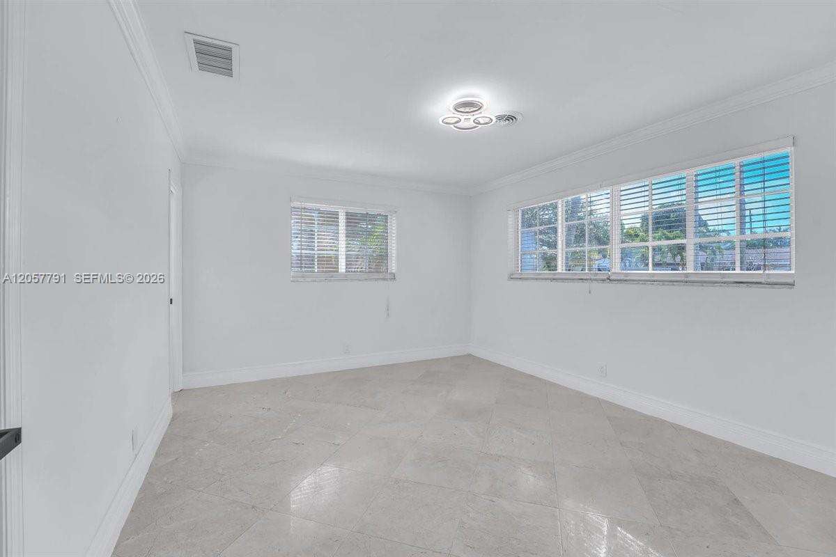 2005 36th Ave, Hollywood, FL 33021 - For Sale photo 13