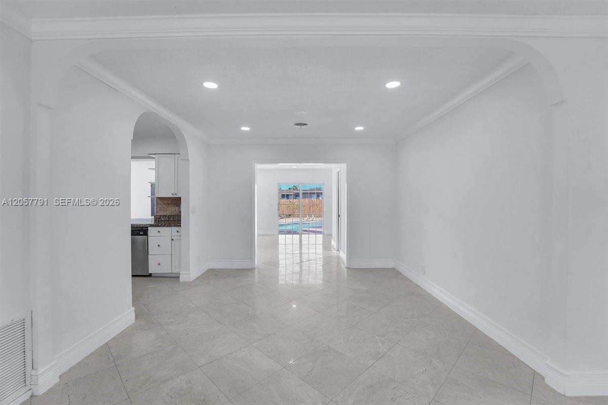 2005 36th Ave, Hollywood, FL 33021 - For Sale photo 4