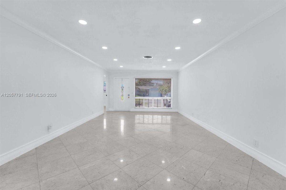 2005 36th Ave, Hollywood, FL 33021 - For Sale photo 5