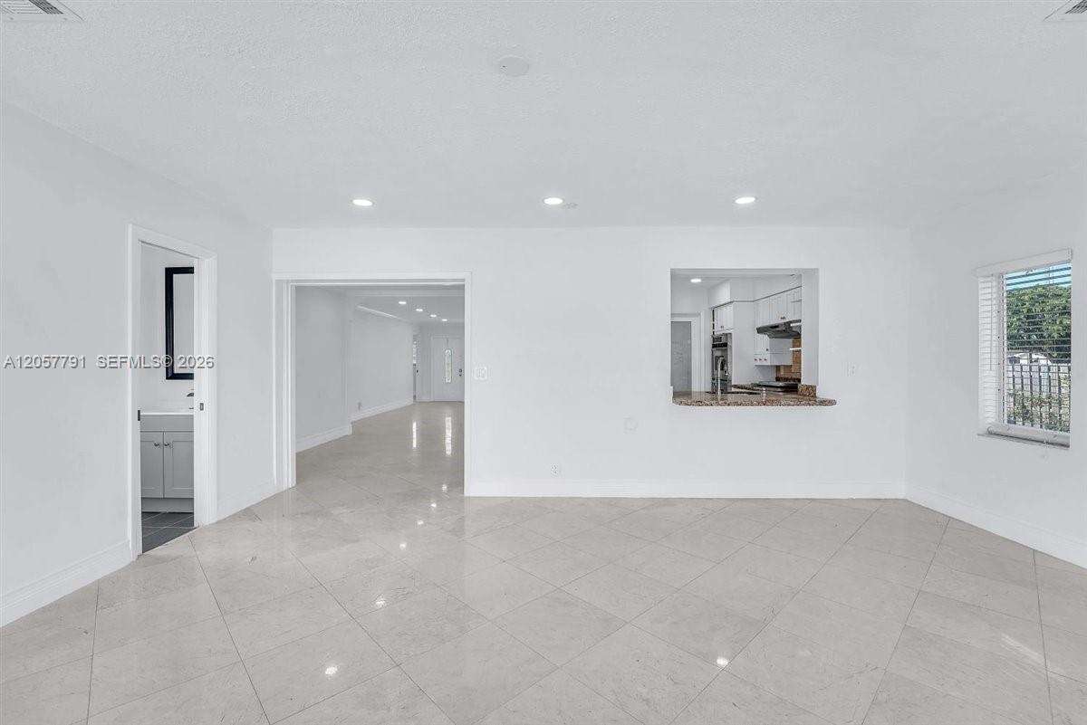 2005 36th Ave, Hollywood, FL 33021 - For Sale photo 10